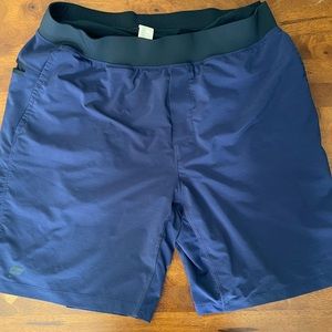 Men’s fabletics shorts Size:XL Navy 7” inseam